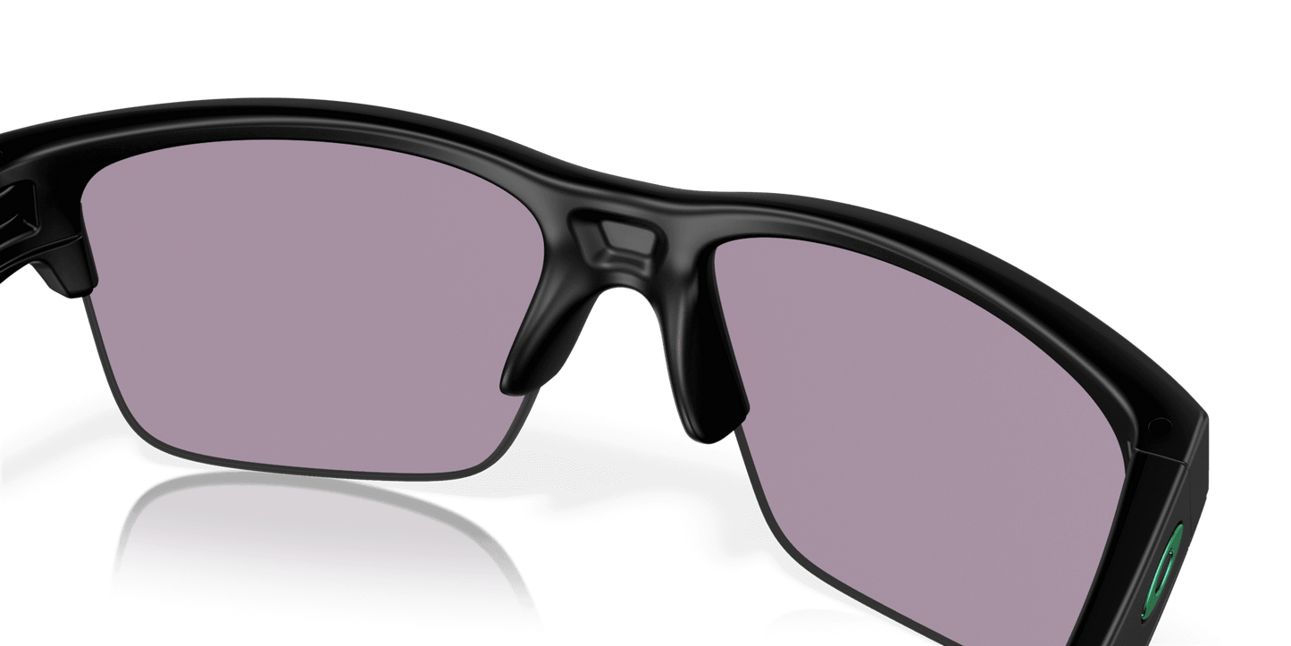 Oakley Thinlink OO9316-09 - Matte Black-Jade Iridium by Oakley for Unisex - 63-11-136 mm Sunglasses
