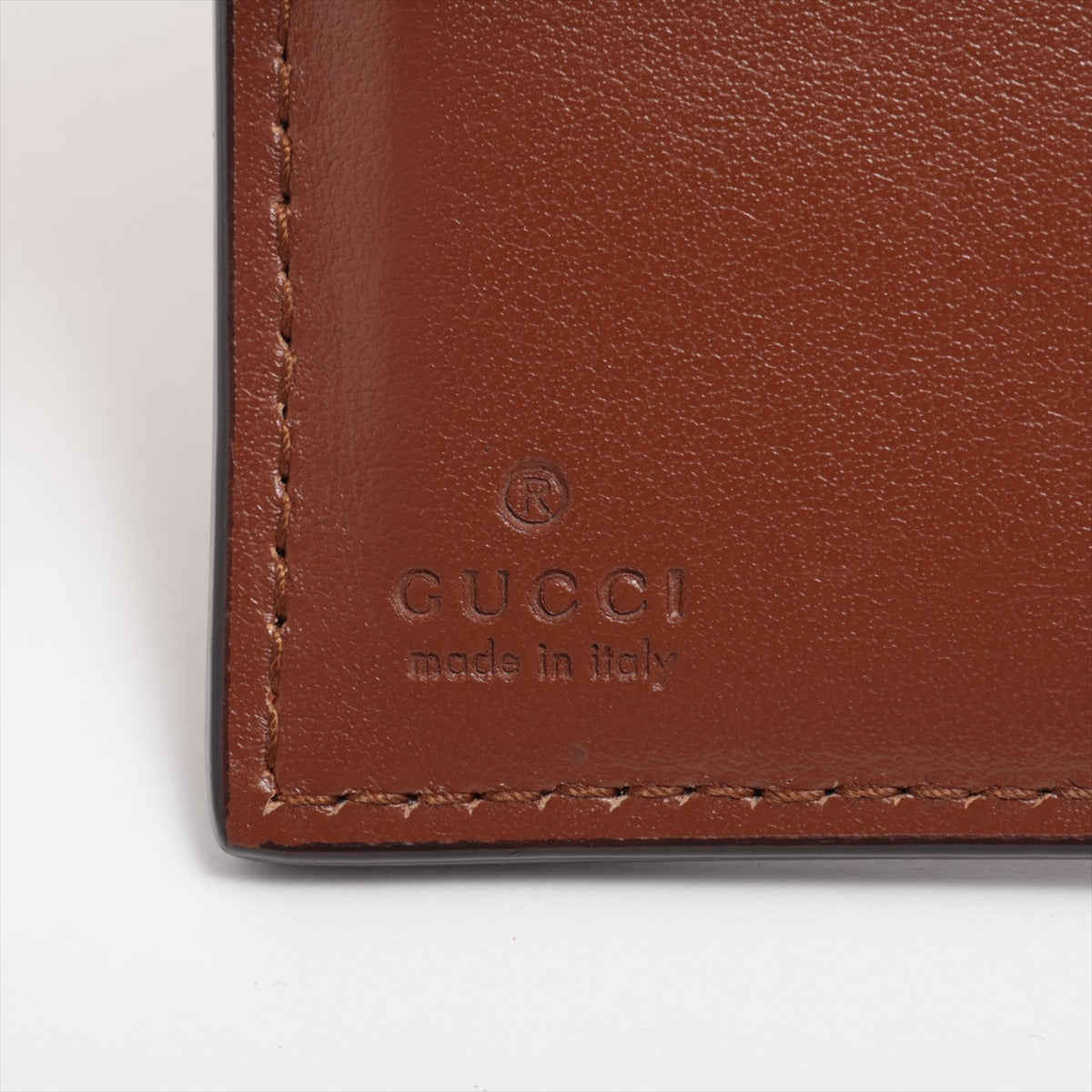 Gucci Logo Leather Bi fold Compact Wallet Brown