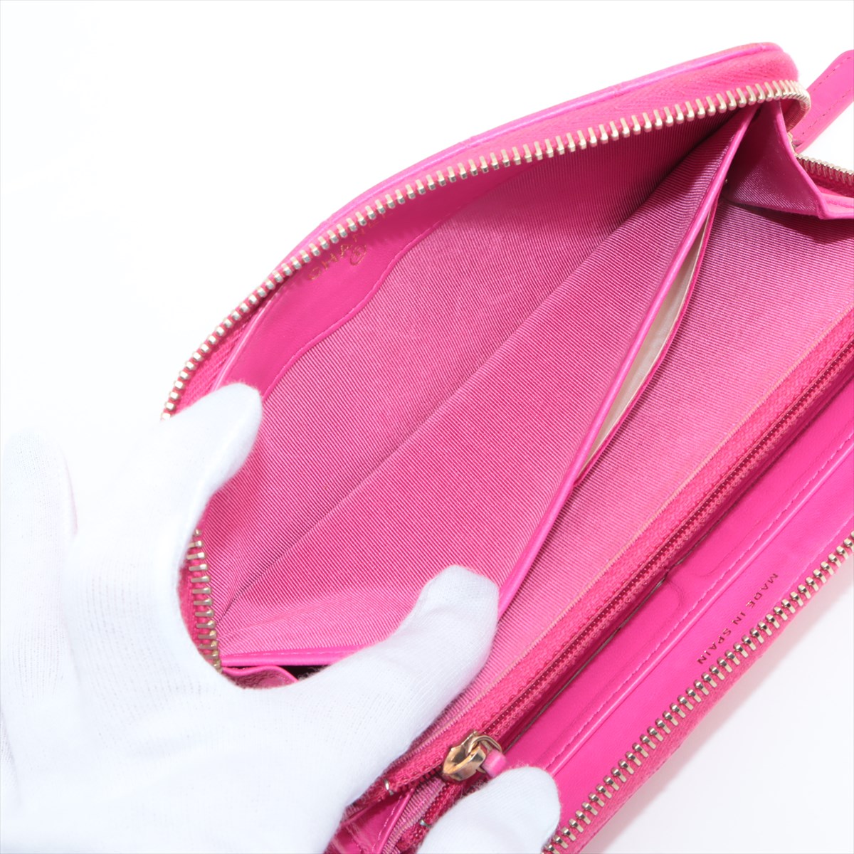 Chanel Matelasse Lambskin Zippy Long  Wallet Pink