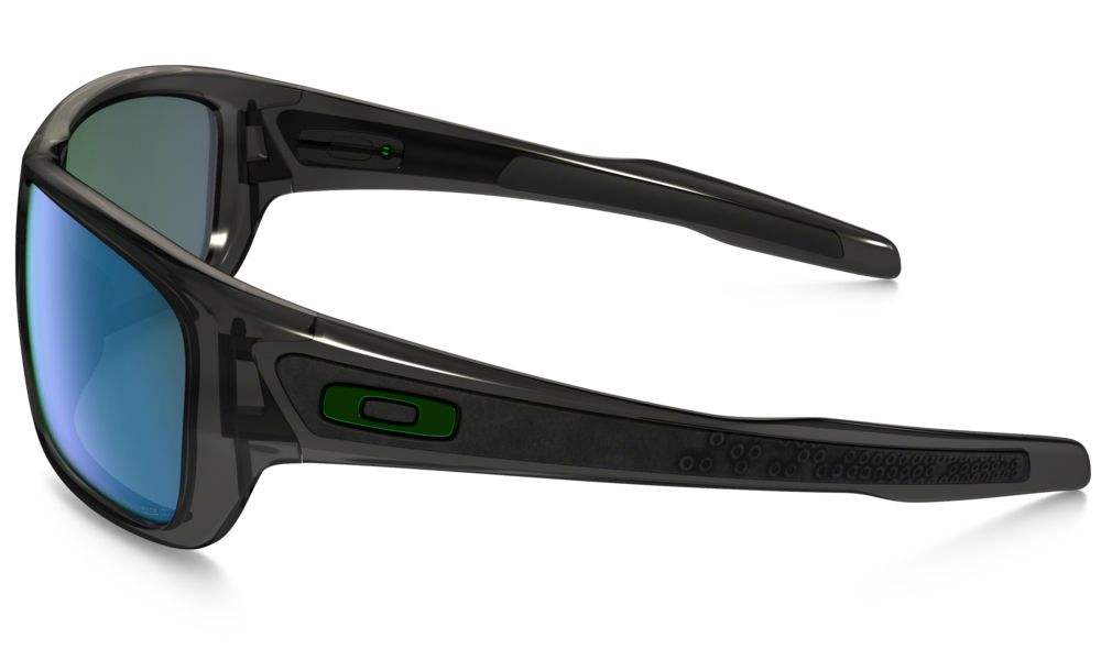 Oakley OO9263-09 Turbine - Grey Smoke-Jade Iridium Polarized by Oakley for Men - 65-17-132 mm Sunglasses