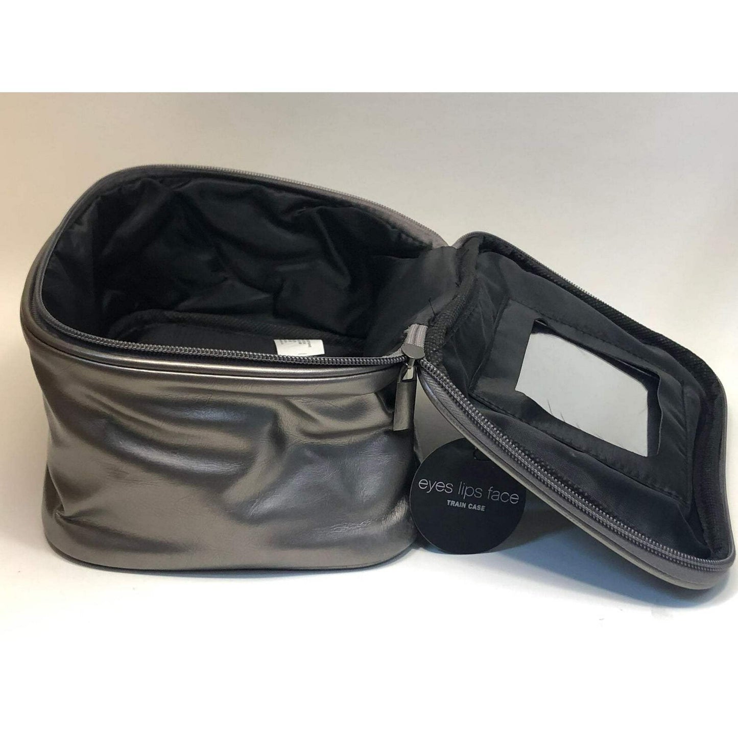 e.l.f. Essential Dump Bag