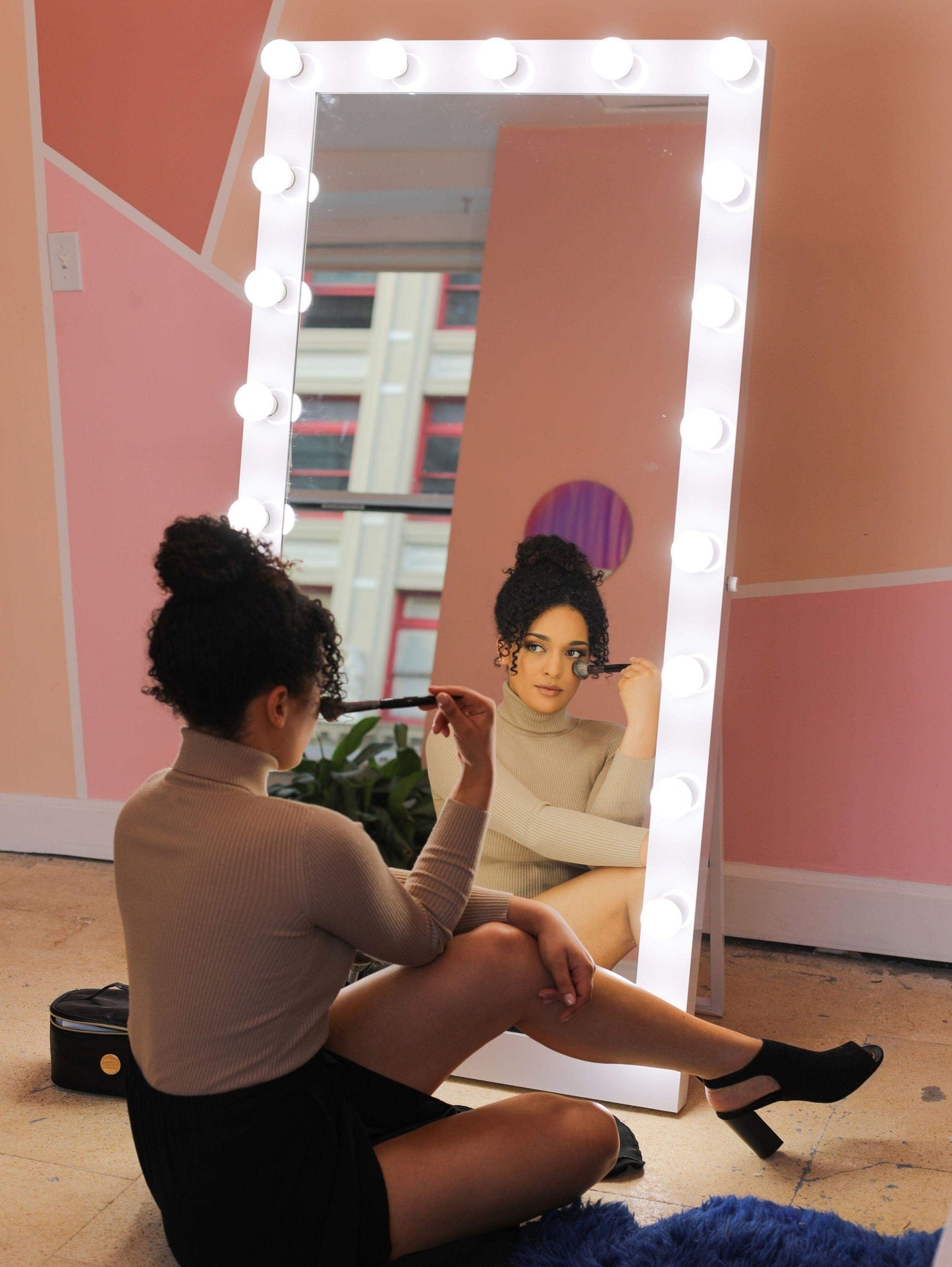 21 Bulb Standing Vanity Mirrors - BarberSets