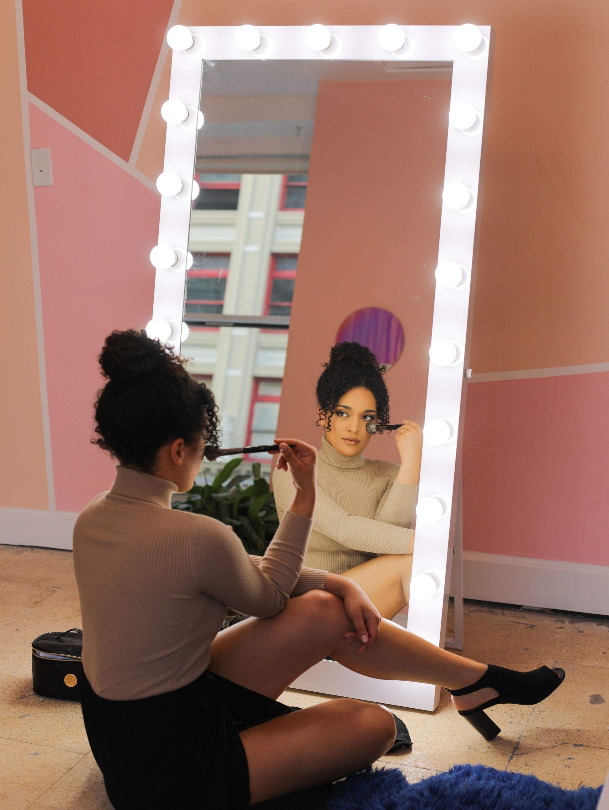 21 Bulb Standing Vanity Mirrors - BarberSets