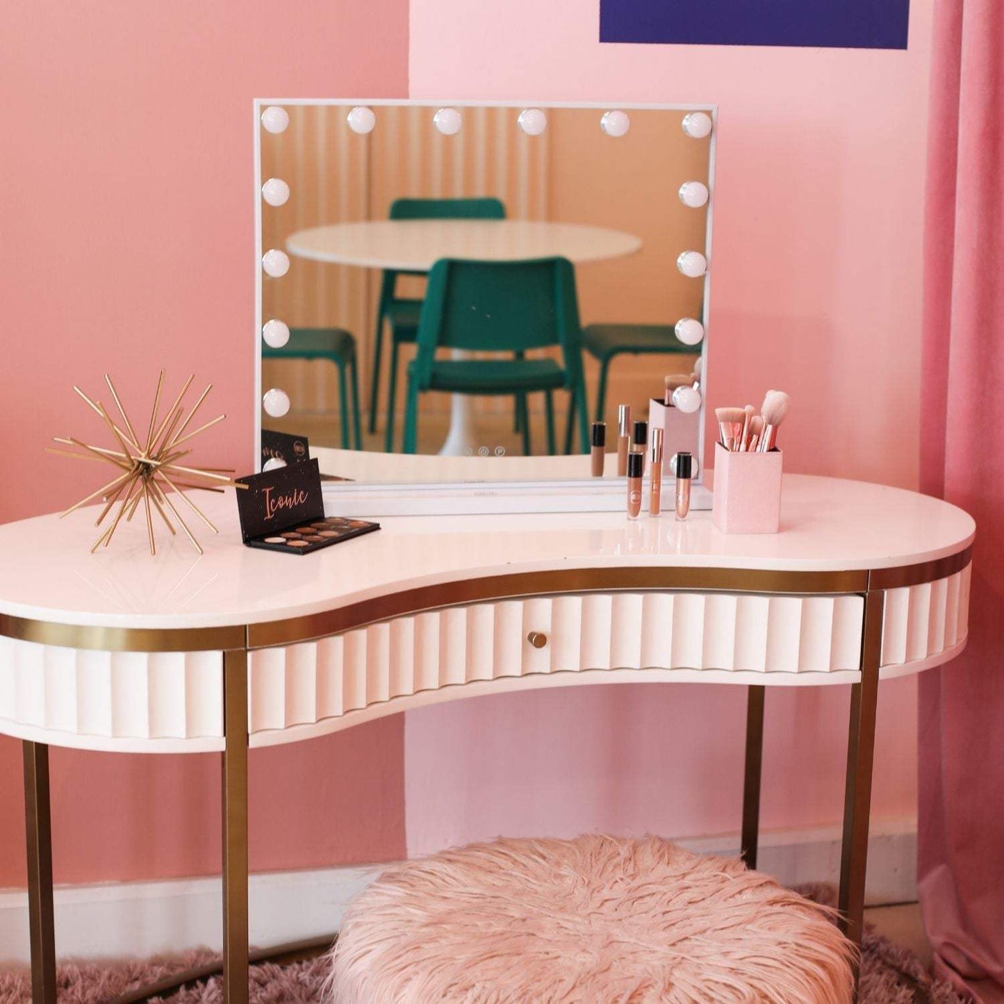 16 Bulb Vanity Mirror - Avalanche