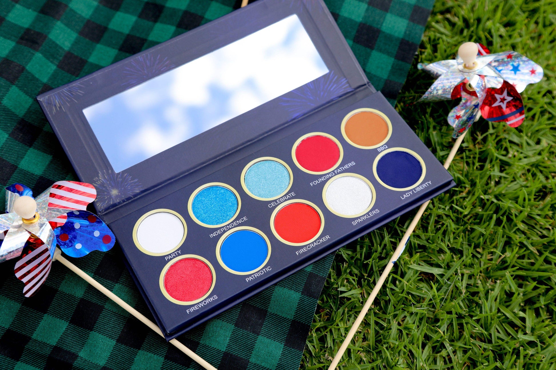 Firecracker Eyeshadow Palette - BarberSets